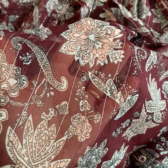 Lucky brand ladies sheer blouse with paisley design in size extra small. - Picture 6 of 9